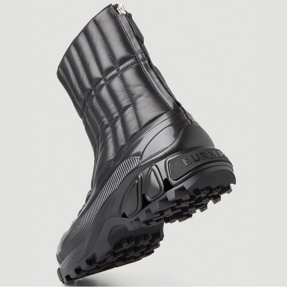 BURBERRY Arthur Quilted Ankle Boots - Picture 2 of 10